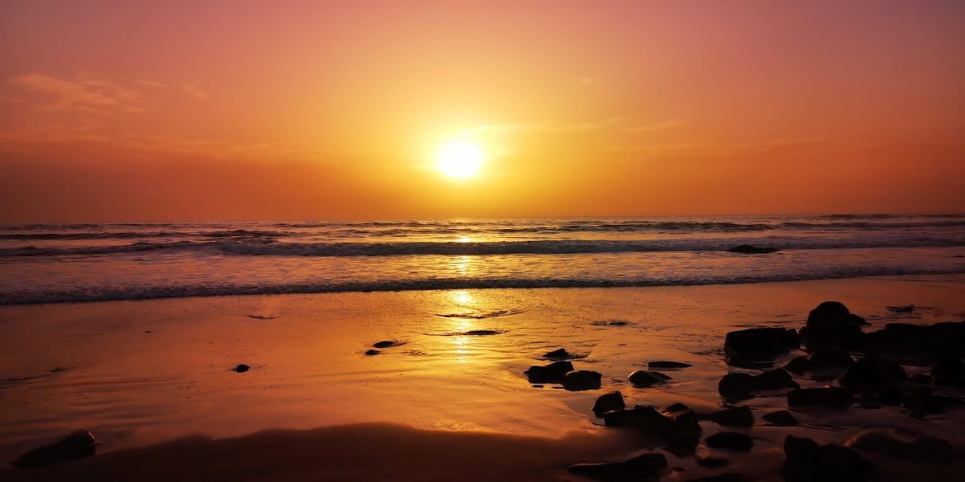 Coucher de soleil sur la plage à Ndayane